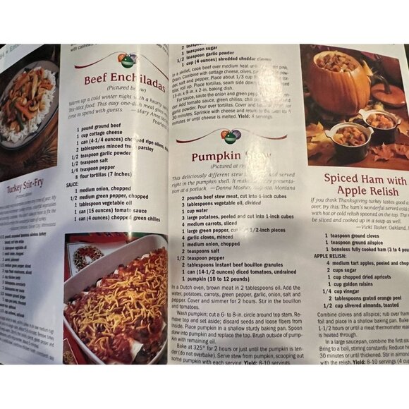 Taste Of Homes Best Holiday Recipes 2005 Cookbook with 359 recipes 193 pages - Picture 3 of 5